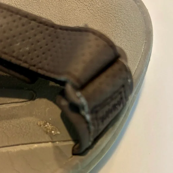 TEVA  Brown size 11 Men's Sandals- Velcro & side clip closure - GUC - Picture 5 of 11